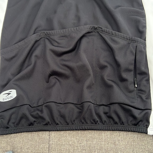 Cycling Jersey by Sugoi. Mens XL. Like new condition. - Picture 5 of 6